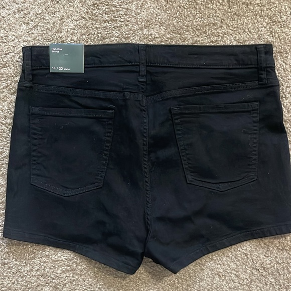 NWT black denim high rise shorts - Picture 3 of 5